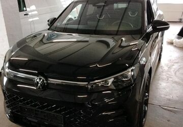 VW Tiguan 51.886 km 39.230 &euro; Waiblingen 71332