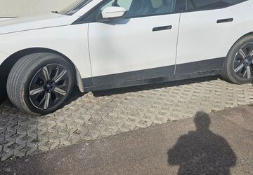 BMW iX 42.500 km 42.099 &euro; Kirchheim unter Teck 73230