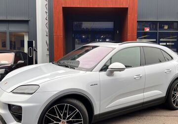 Porsche Macan 5.400 km 96.600 &euro; Sindelfingen 71065
