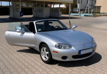 Mazda MX-5 63.800 km 8.850 &euro; Göppingen 73035