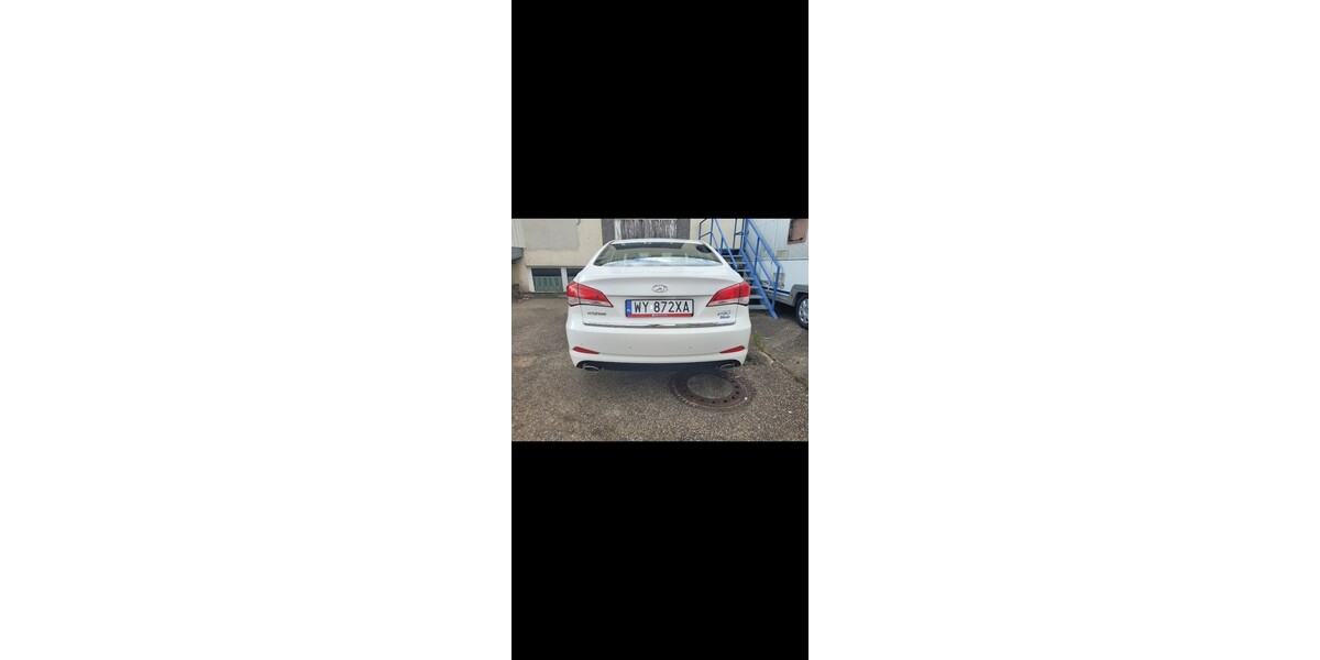 Hyundai i40 162.000 km 5.200 &euro; Stuttgart 70173