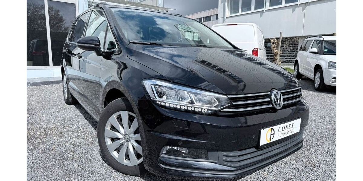 VW Touran 125.000 km 16.390 &euro; Korntal-Münchingen 70825