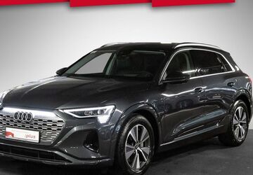 Audi Q8 e-tron 3.588 km 67.520 &euro; Stuttgart 70469