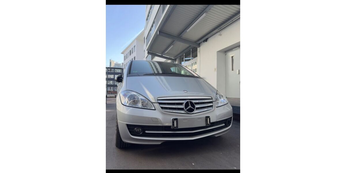 Mercedes-Benz A 160 177.412 km 3.500 &euro; Stuttgart 70174